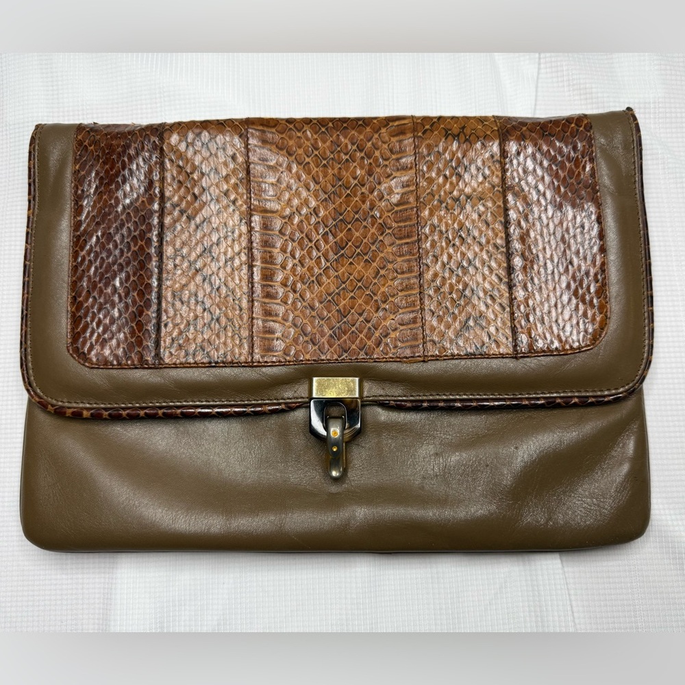 Rappi Purse, Vintage made in Italy clutch purse with a sneaking patterned flap